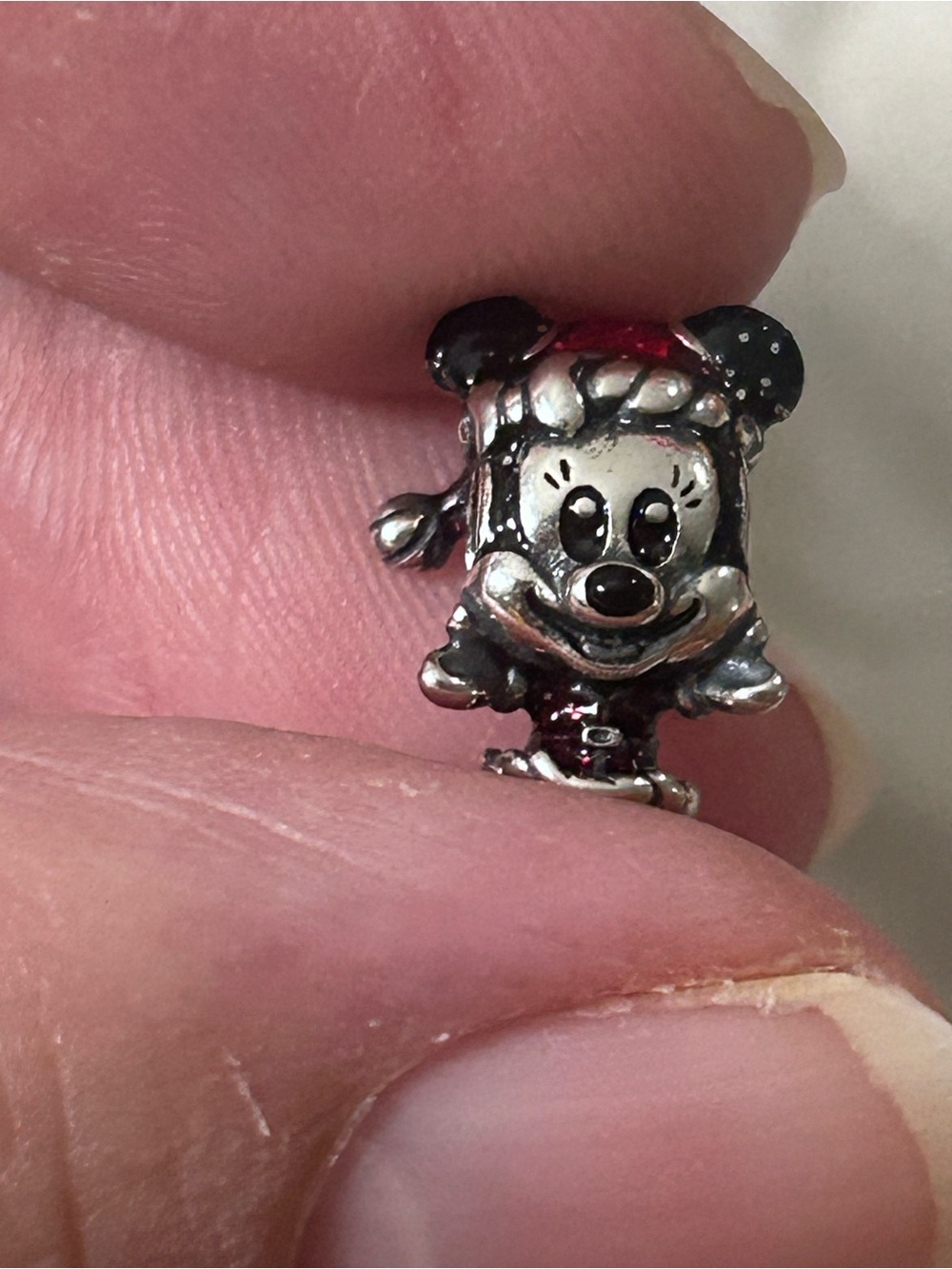 Pandora Disney Minnie Mouse Santa Christmas Charm